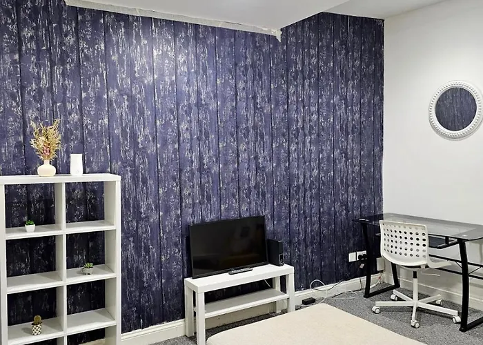 Accommodatie bij particulieren Spacious With Private Living Bristol